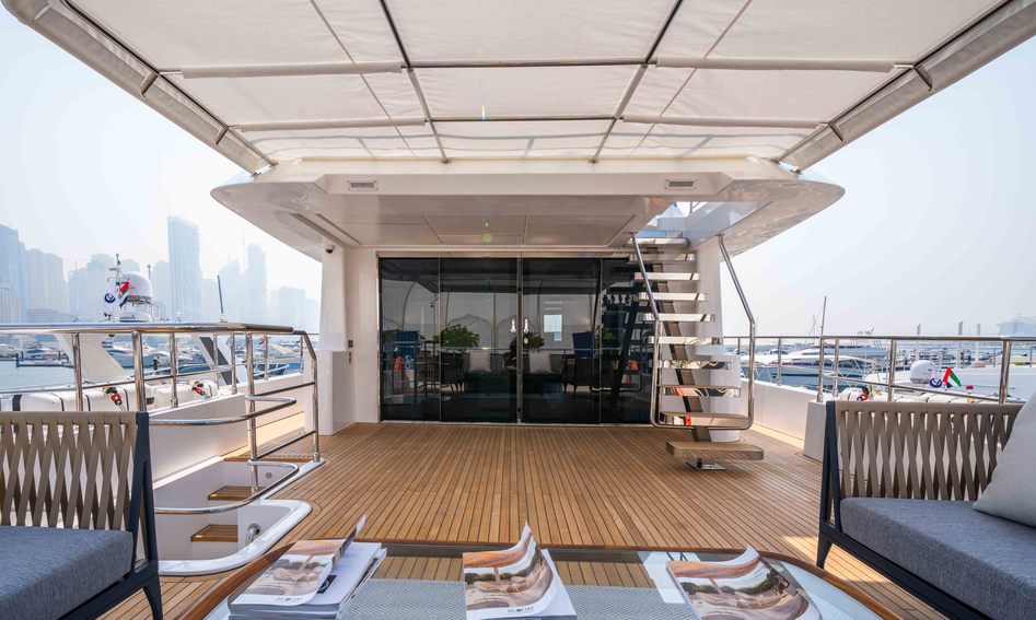 Gulf Craft Nomad 101, Deck Area