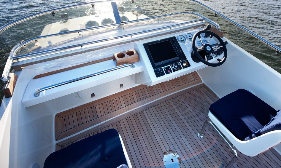 Targa 35, Fly Deck/Sportdeck