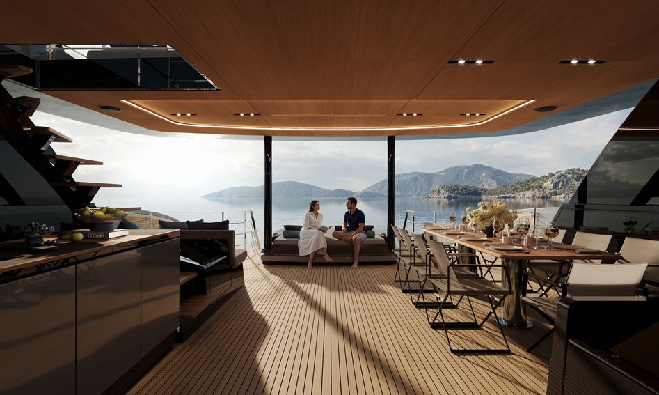 Sunreef Ultima 88, Deck Area