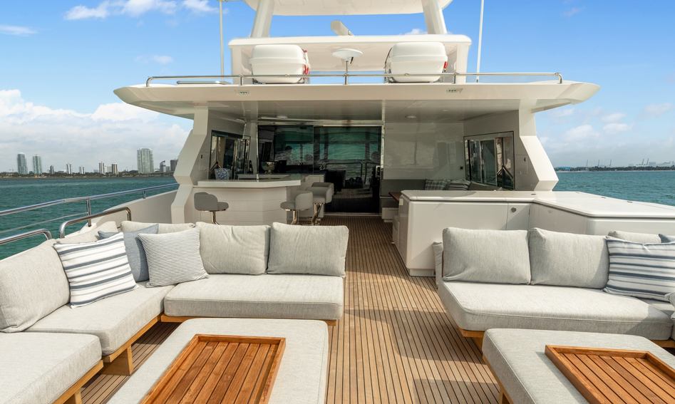 Horizon FD90 Skyline, Fly Deck/Sportdeck