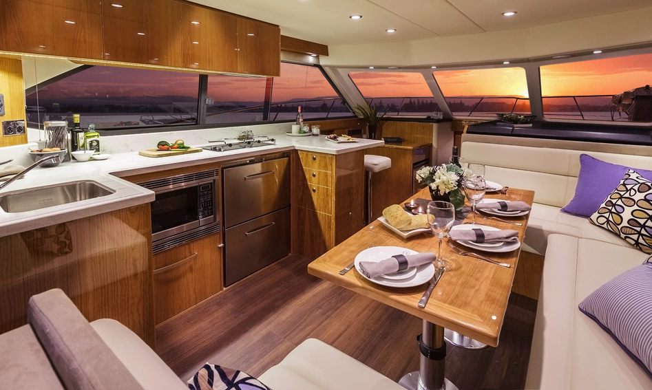 Riviera 43 Open Flybridge, Interior