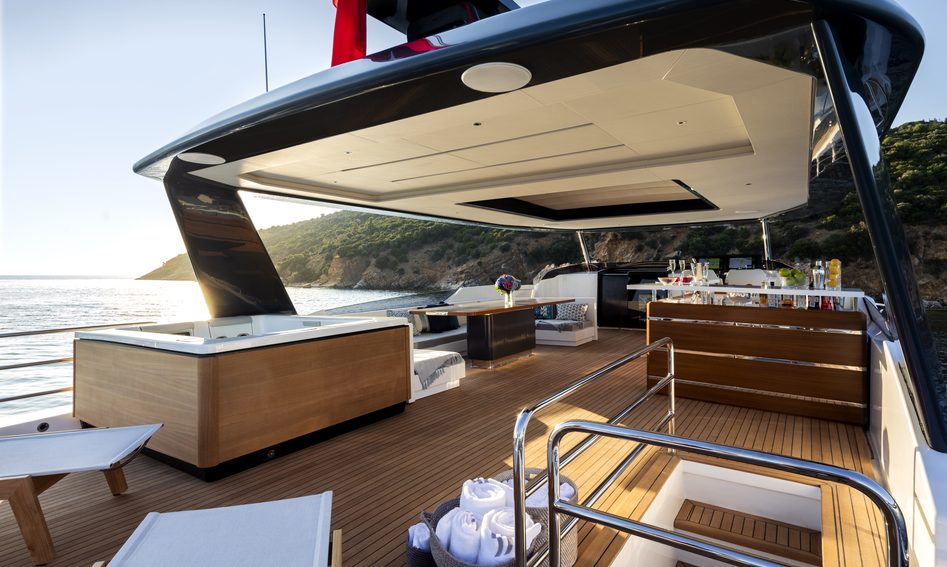 Sirena 88, Fly Deck/Sportdeck