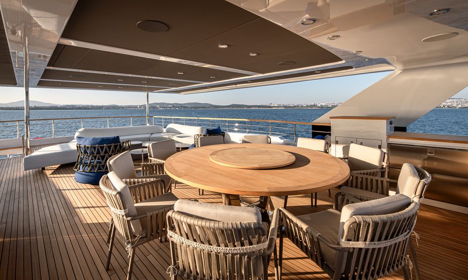 Numarine 40MXP, Fly Deck/Sportdeck