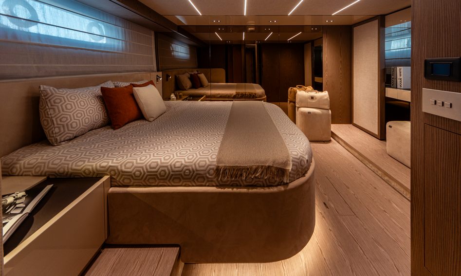 Invictus TT550 , Accommodation