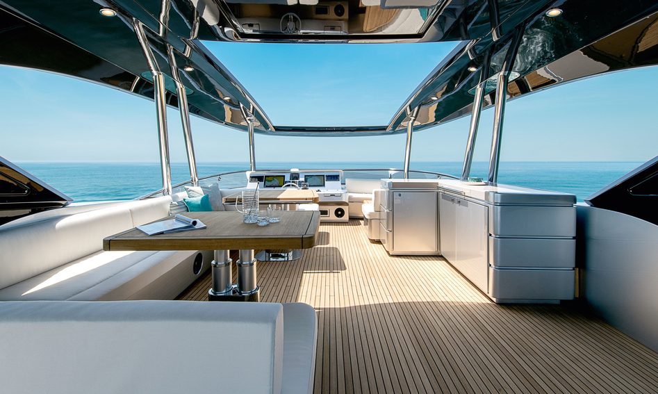 Monte Carlo Yachts MCY 76 Mk2, Fly Deck/Sportdeck