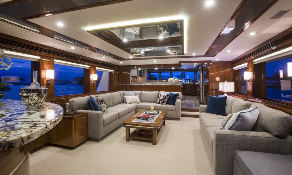 Outer Reef 860 Cockpit Motoryacht, Interior