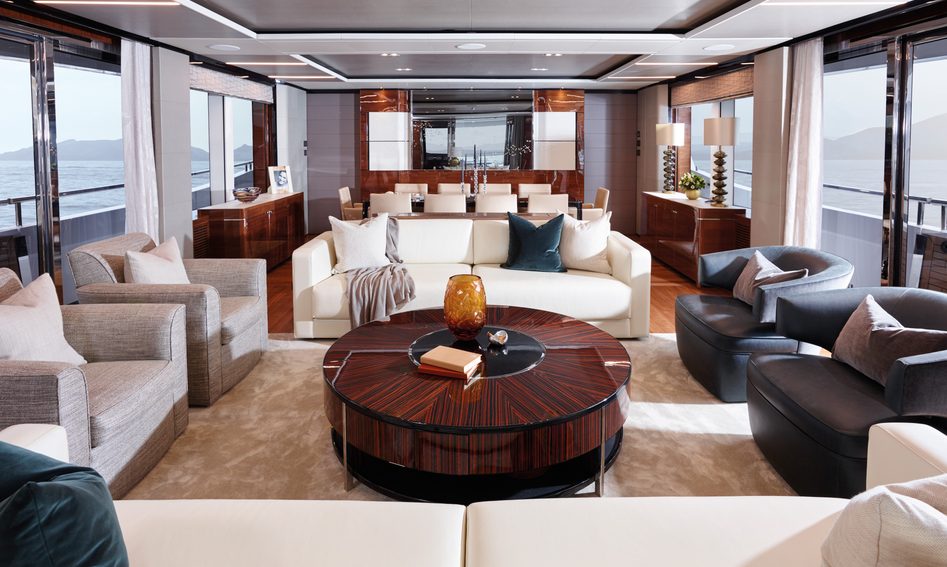 Princess 35M, Interior