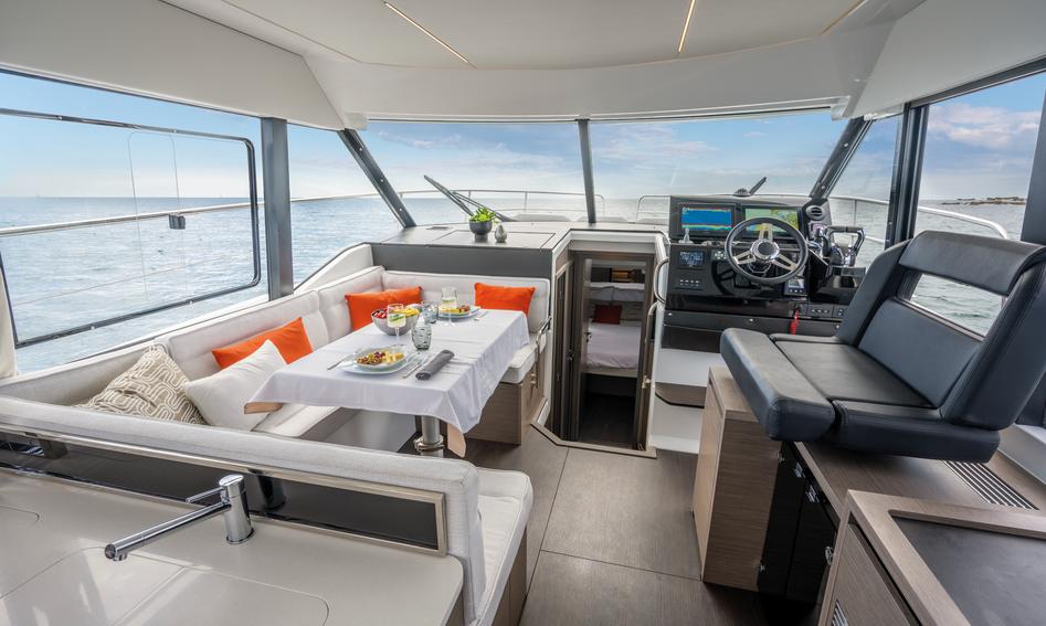 Jeanneau Merry Fisher  1295 Fly, Interior