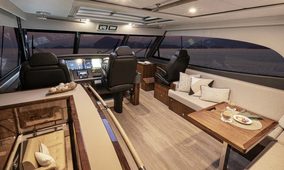 Riviera 72 Sports Motor Yacht Series II Gen 3, Fly Deck/Sportdeck