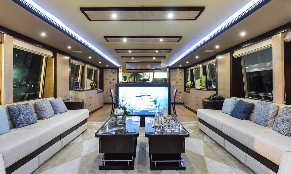 Gulf Craft Majesty 90, Interior