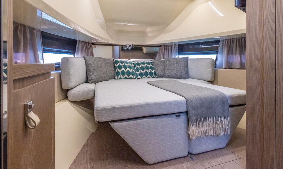 Invictus TT420, Accommodation