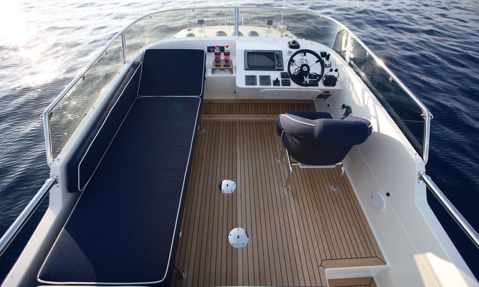 Targa 44, Fly Deck/Sportdeck