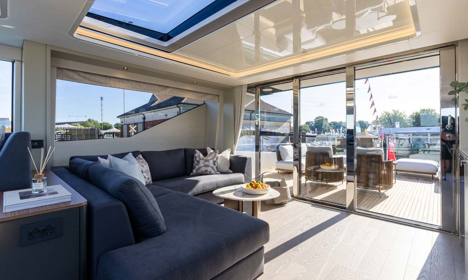 Sunseeker Ocean 156, Fly Deck/Sportdeck