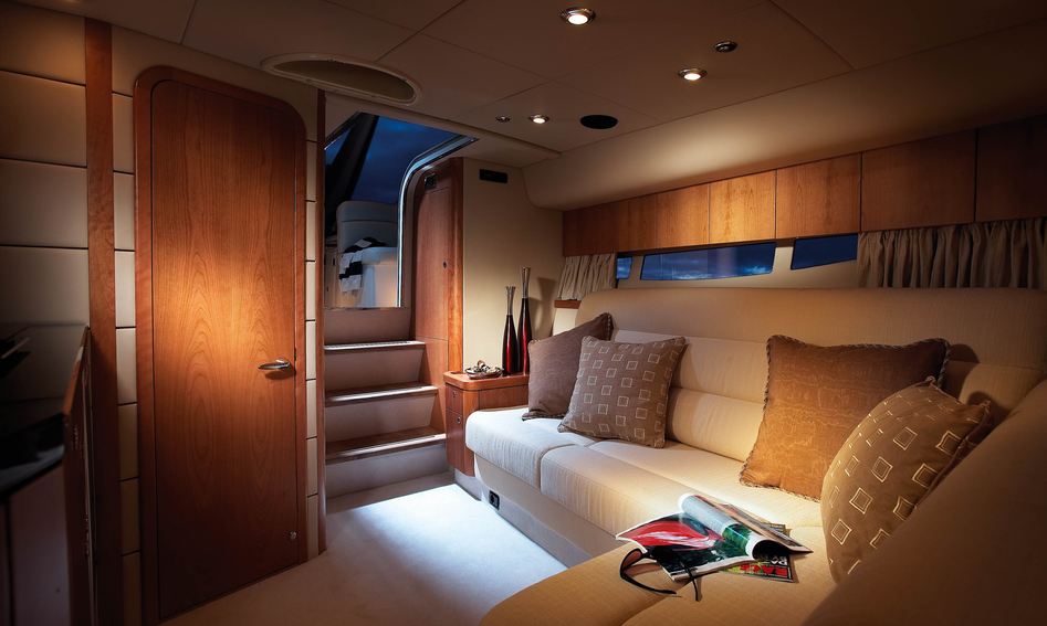 Sunseeker Superhawk 43, Interior