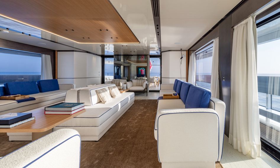 Columbus Atlantique 47, Interior