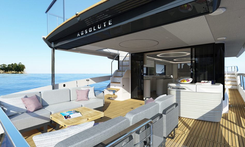 Absolute Navetta 70, Deck Area