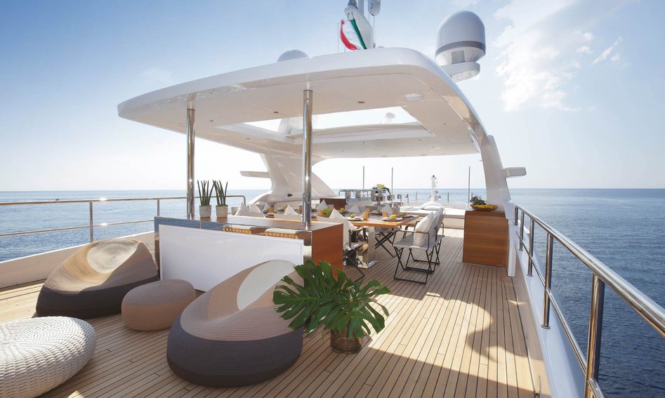 Benetti Mediterraneo 116, Fly Deck/Sportdeck