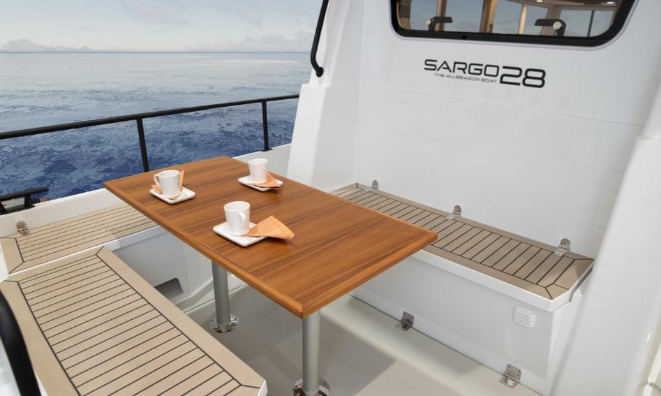 Sargo 28 Mk2, Deck Area