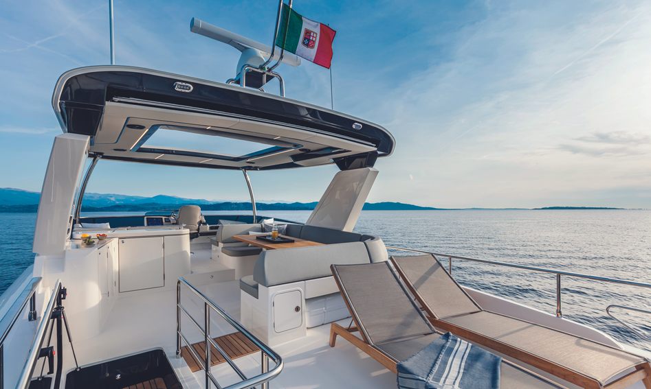 Absolute Navetta 58 Gen 2, Fly Deck/Sportdeck