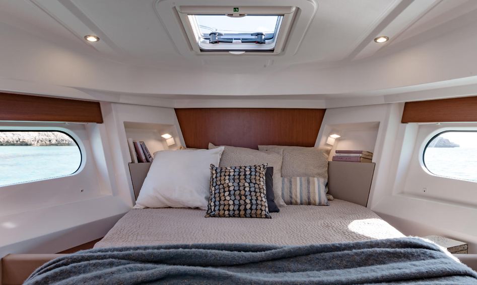 Beneteau Swift Trawler 30, Accommodation