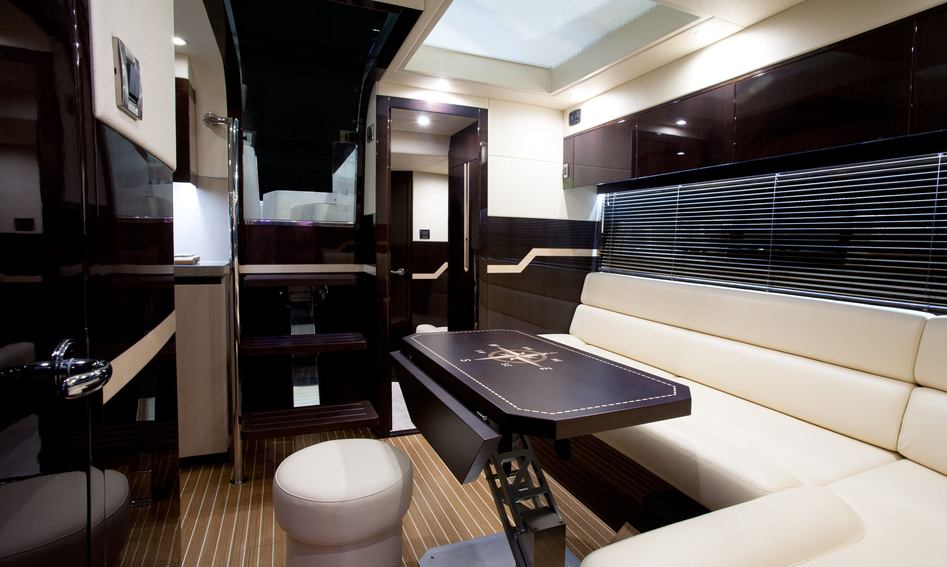 Galeon 385 HTS, Interior