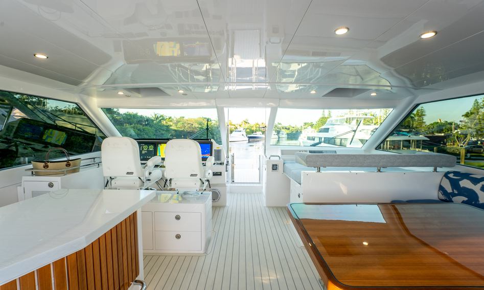 Horizon PC60 Mk4, Fly Deck/Sportdeck