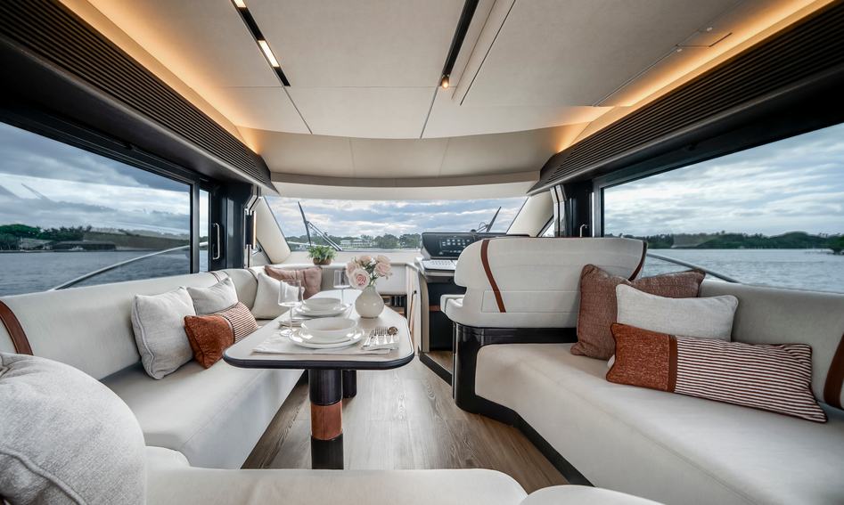 Galeon 520 Fly , Interior