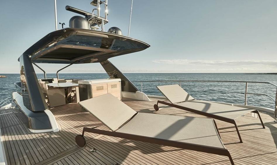 Prestige X70, Fly Deck/Sportdeck