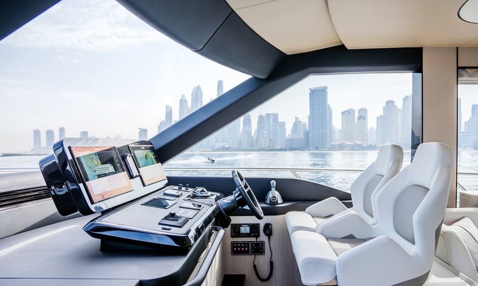 Gulf Craft Majesty 65 , Interior