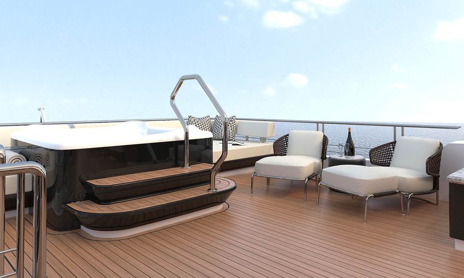 Ocean Alexander 84R Open, Deck Area