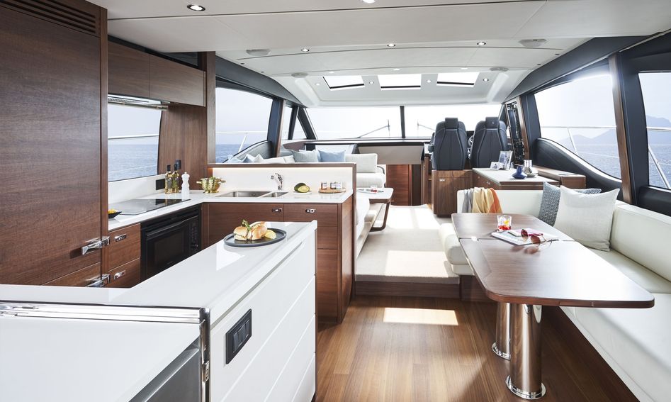 Princess S66, Interior