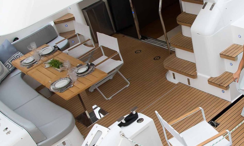 Schaefer Yachts Schaefer 600 , Deck Area