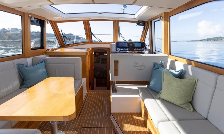Cockwells Duchy 35 , Interior