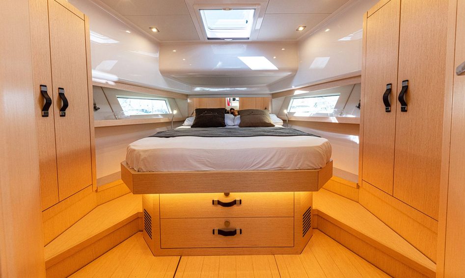 Sundeck 430 Cruiser, Accommodation