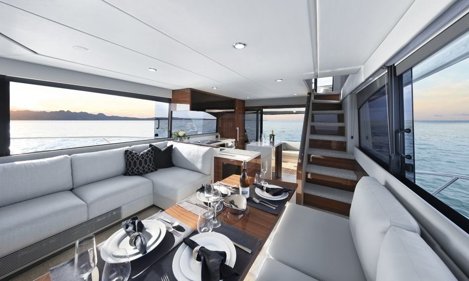 Maritimo M55 Black Edition  Mk2, Interior