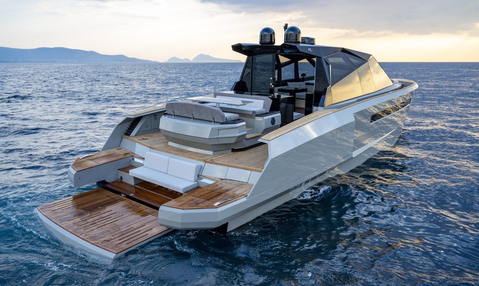 Evo R+, Fly Deck/Sportdeck