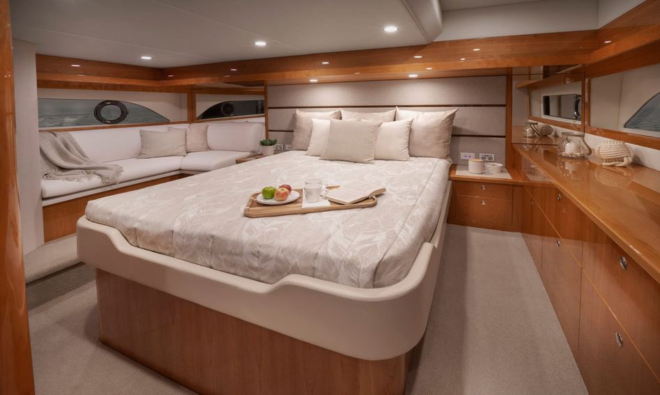 Riviera 545 SUV, Accommodation