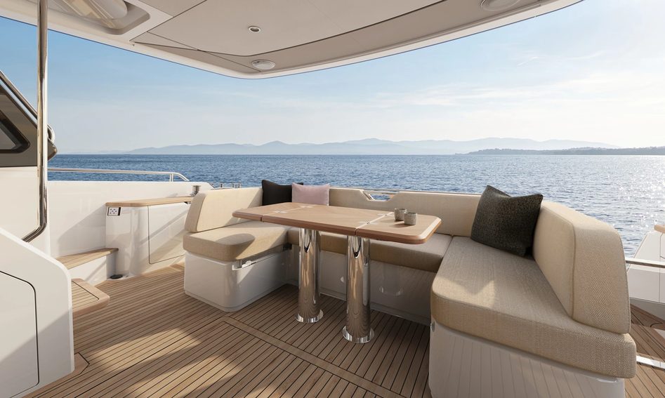 Princess F54, Deck Area