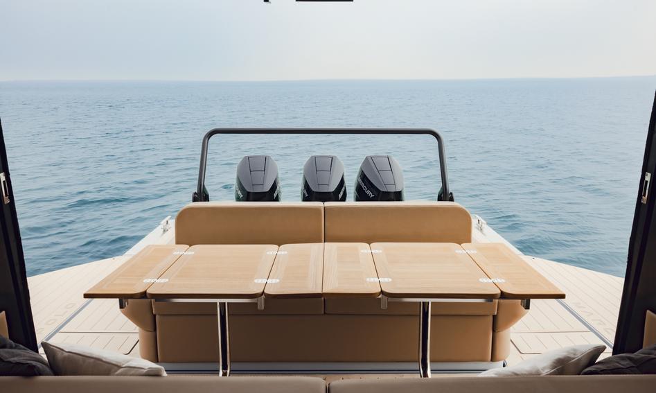 Marcopolo Adventure MP12 , Deck Area