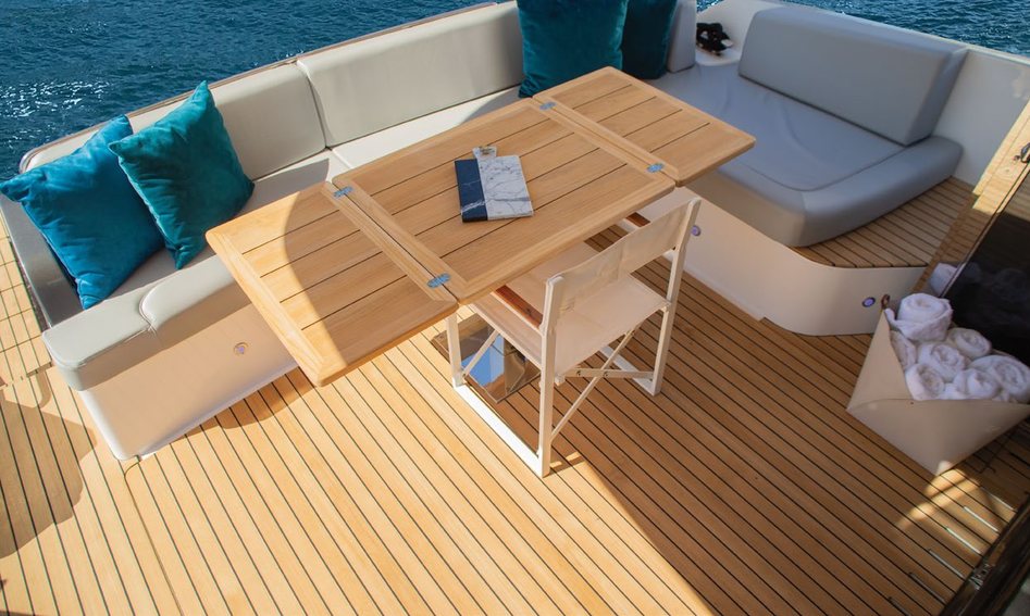 Schaefer Yachts Schaefer 450 , Deck Area