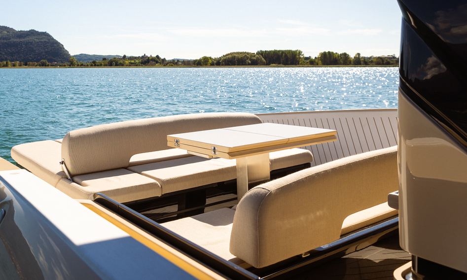 Bellini Astor 36 , Deck Area