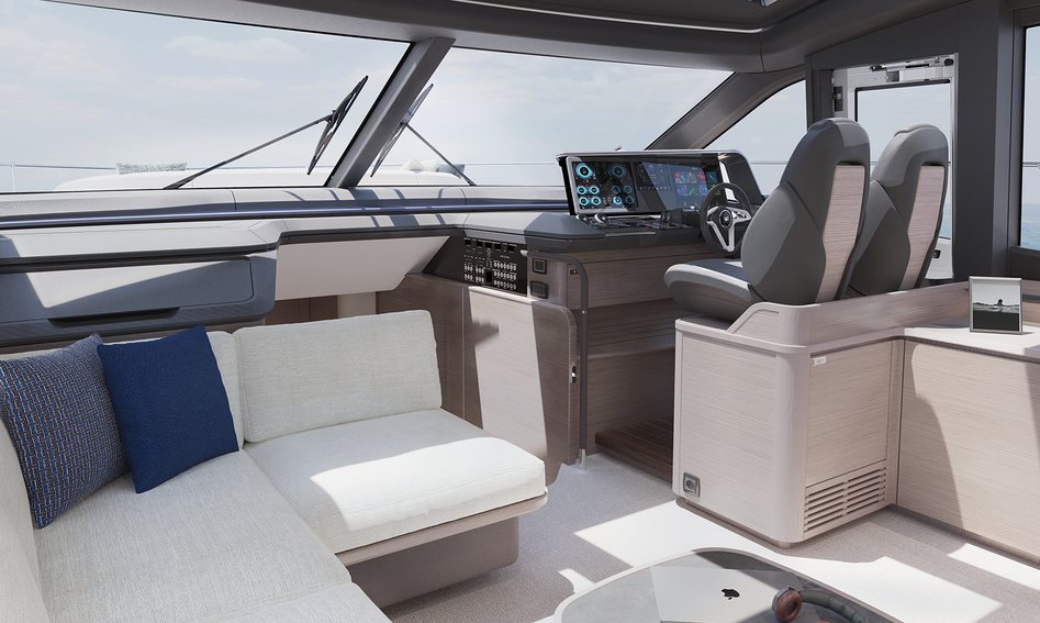 Princess S65 Mk2, Helm Station