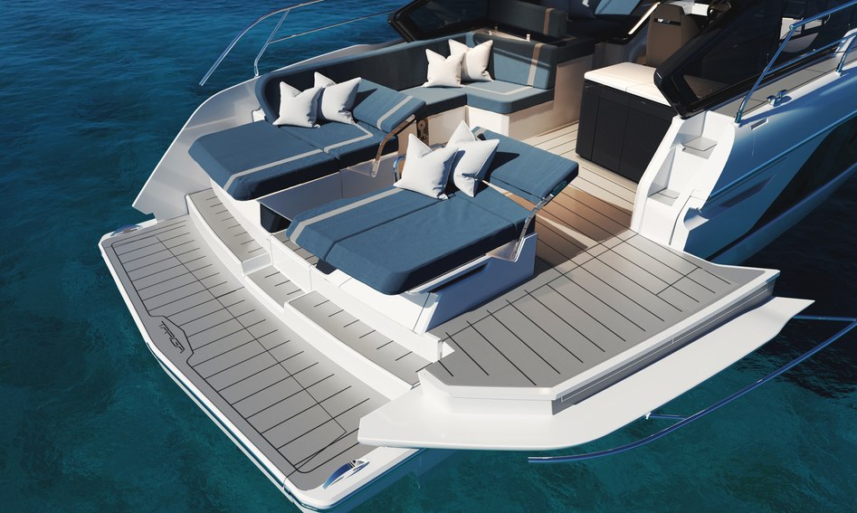 Fairline Targa 40 Mk2, Deck Area