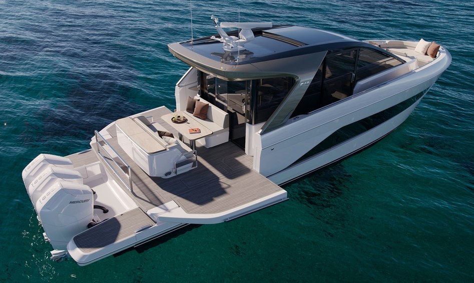 Princess C48 OB , Deck Area