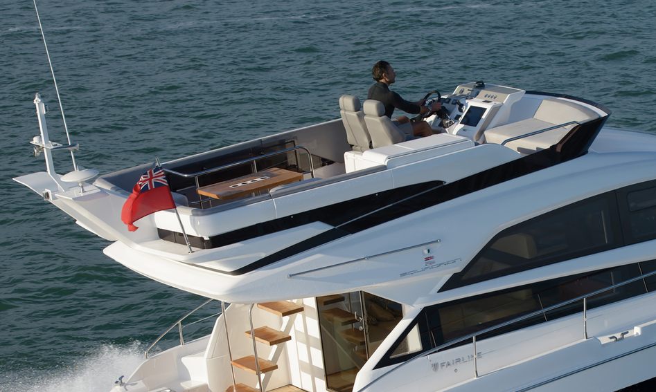 Fairline Squadron 48 Mk2, Fly Deck/Sportdeck