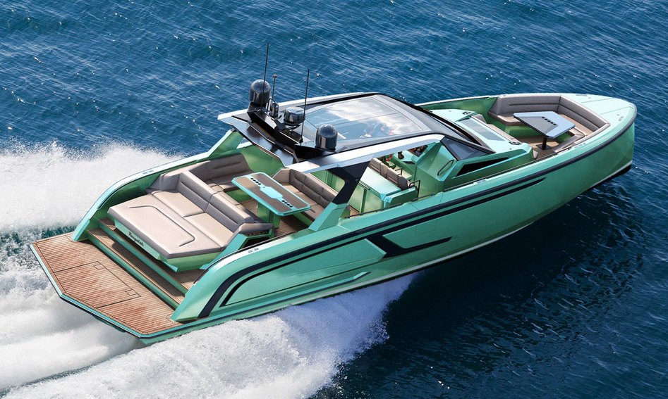 Vanquish VQ55 Sports Line, Deck Area