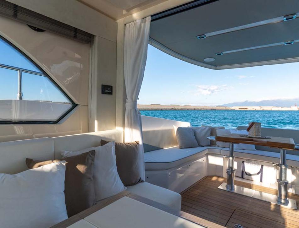 Sessa Marine Fly42 Boat