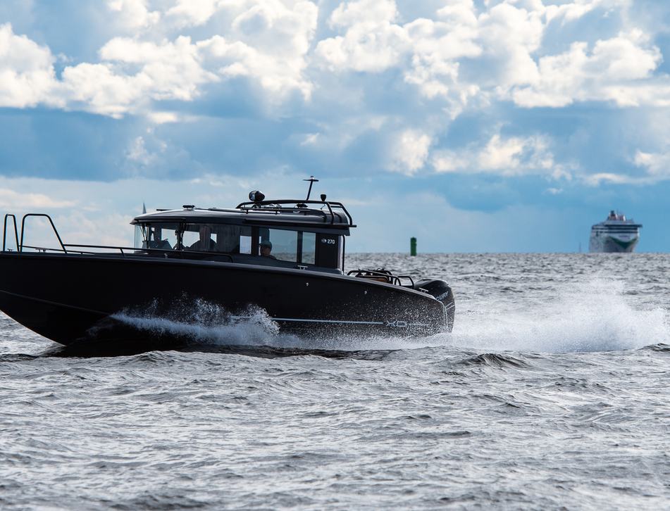 Front Inboard XO 270 Front Cabin Inboard Boat | YachtBuyer