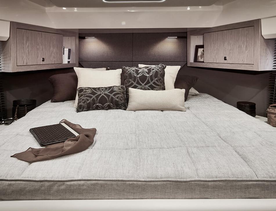 Sessa Marine Fly42 Yacht (Gen 2, 2016 - 2020)