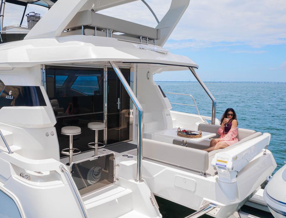Aquila 44 Yacht Powercat (2014 - 2025)